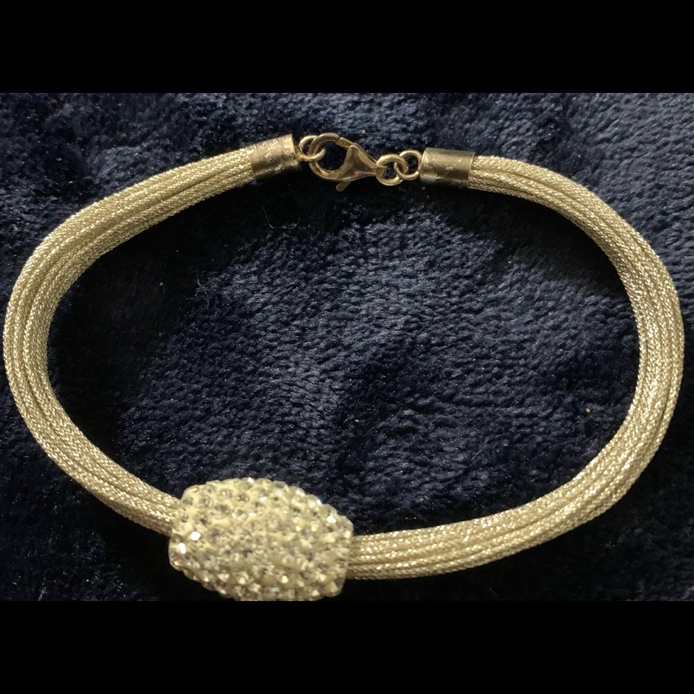 Woman’s Beautiful sterling silver sparkle sliding bead bracelet.Pre-owned.